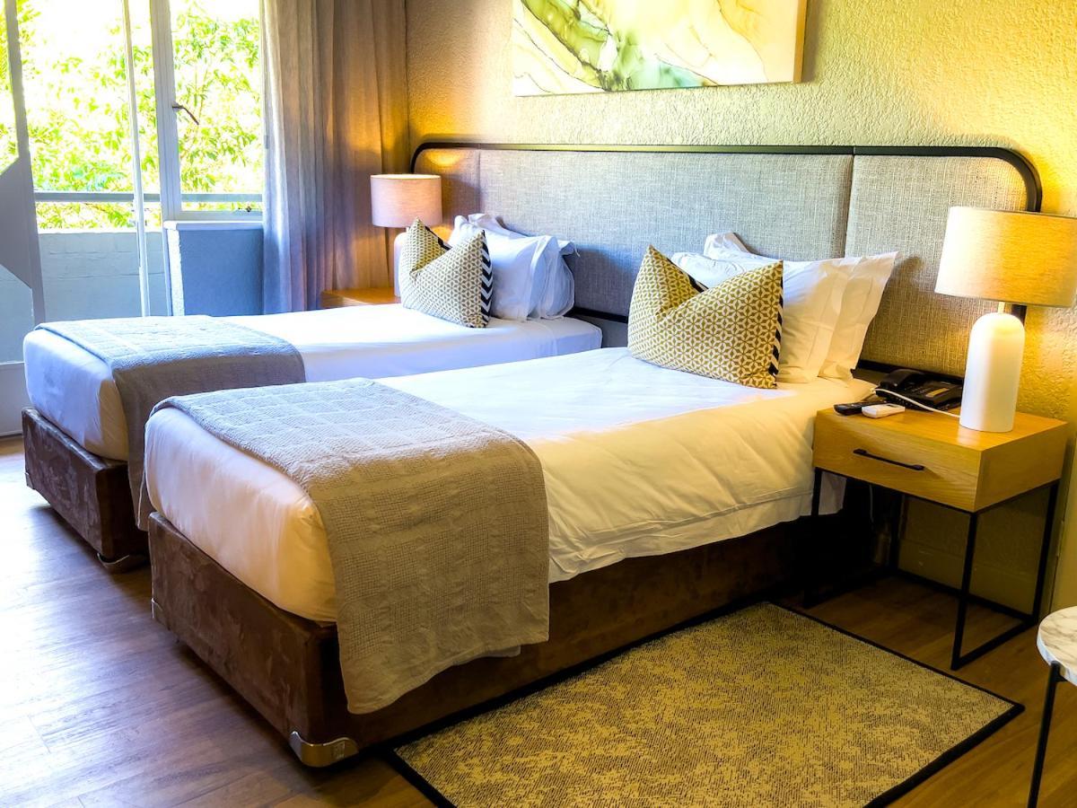 เครสต้าลอดจ์ฮาแร Hotel ฮาราเร ภายนอก รูปภาพ