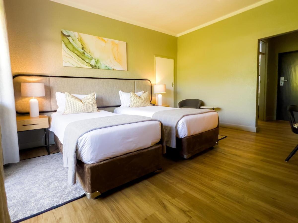 เครสต้าลอดจ์ฮาแร Hotel ฮาราเร ภายนอก รูปภาพ