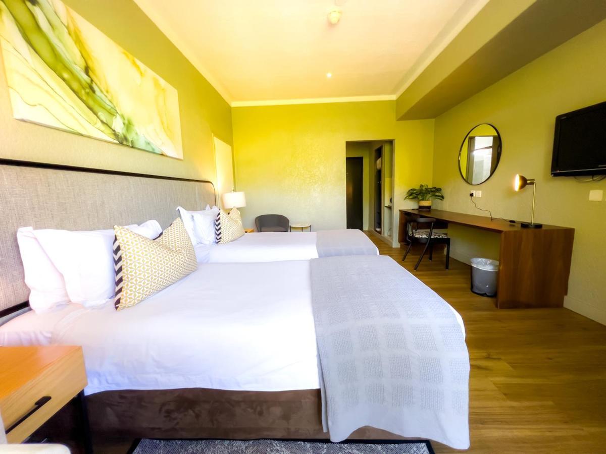 เครสต้าลอดจ์ฮาแร Hotel ฮาราเร ภายนอก รูปภาพ