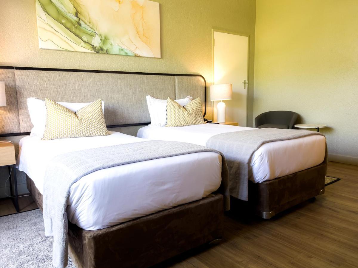 เครสต้าลอดจ์ฮาแร Hotel ฮาราเร ภายนอก รูปภาพ