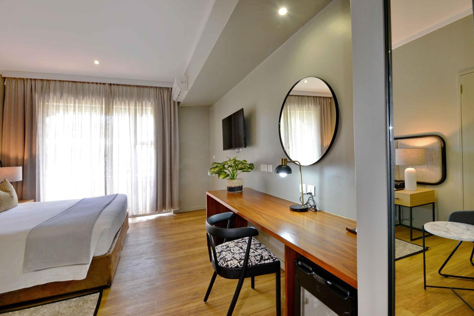 เครสต้าลอดจ์ฮาแร Hotel ฮาราเร ภายนอก รูปภาพ