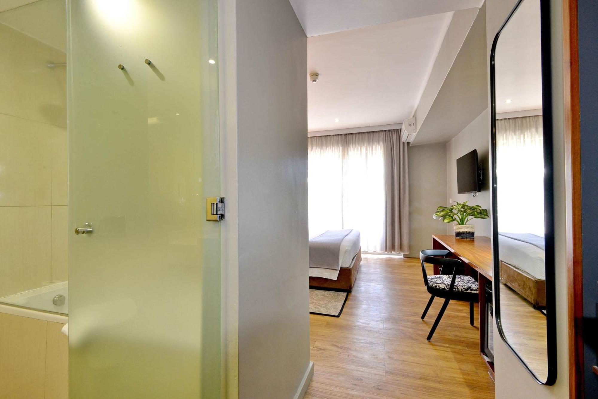 เครสต้าลอดจ์ฮาแร Hotel ฮาราเร ภายนอก รูปภาพ
