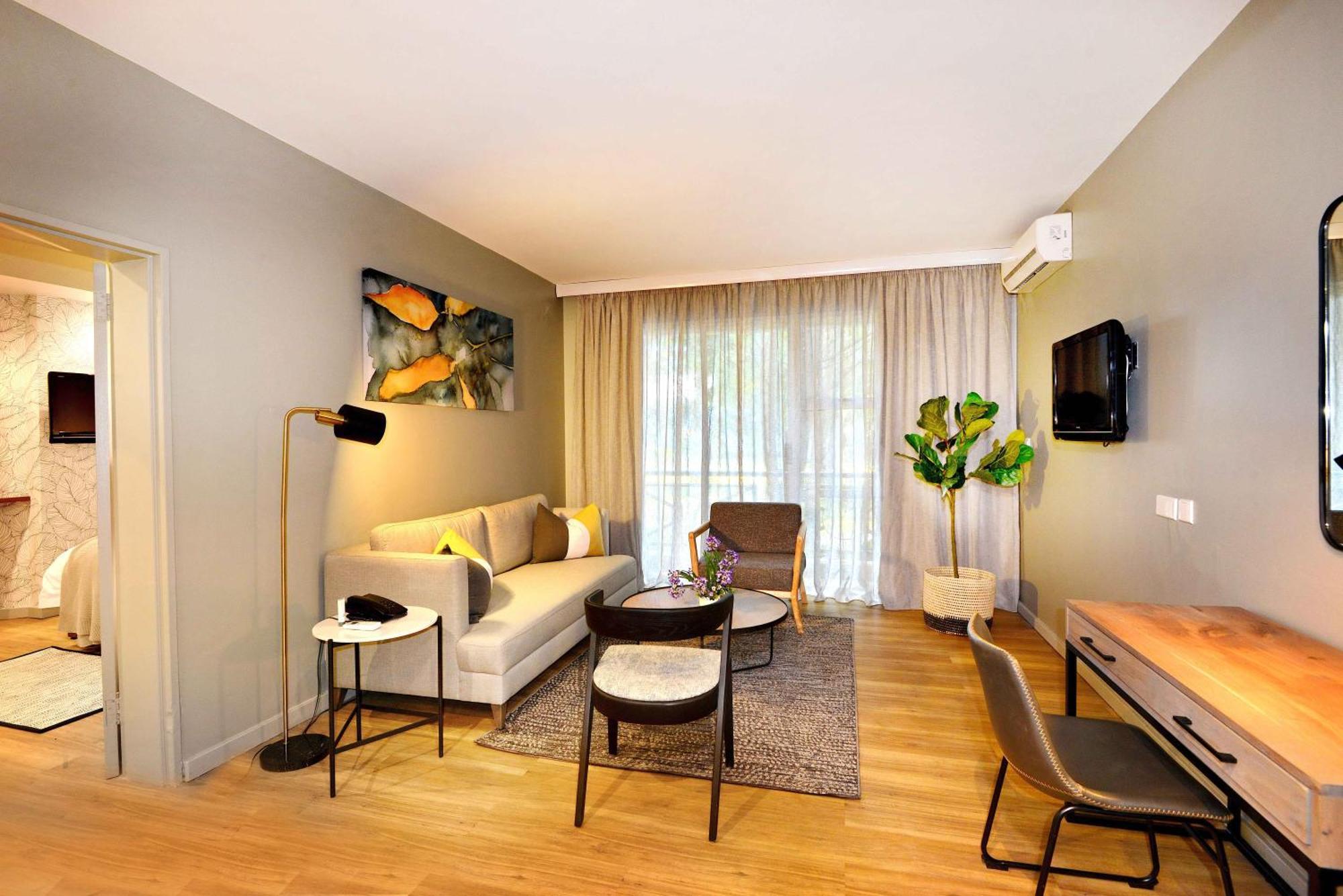 เครสต้าลอดจ์ฮาแร Hotel ฮาราเร ภายนอก รูปภาพ